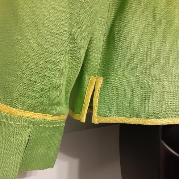Parisian Signature Green Jacket with Yellow Trim - Picture 5 of 7